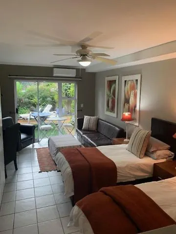 Sunset Decks Guesthouse Κέιπ Τάουν Πανσιόν